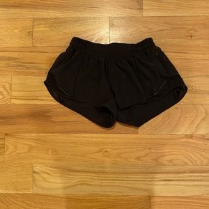Lululemon Hotty Hots Low Rised